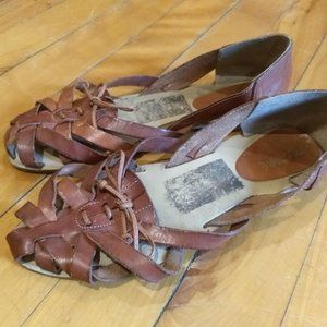 Vintage brown leather sandals